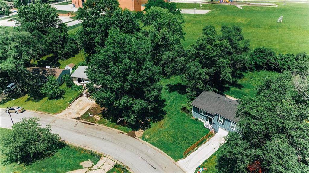 6111 151st Terrace - Photo 1