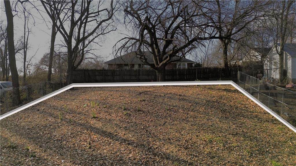 410 Forest Avenue - Photo 1