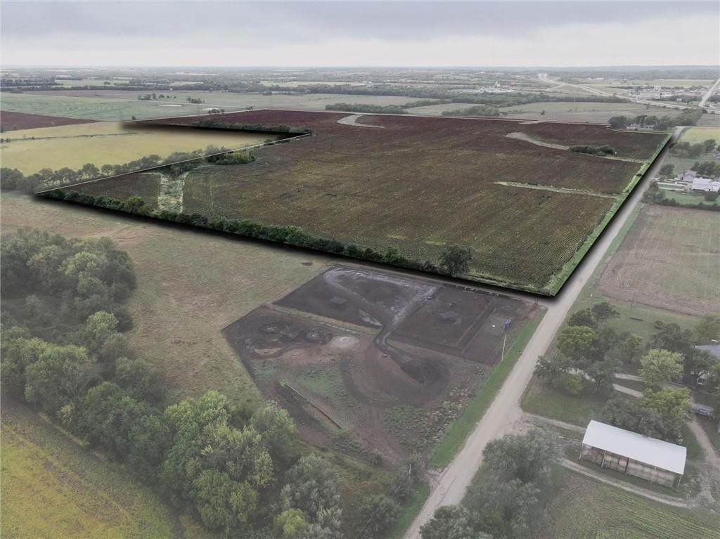 2960 Labette Road - Photo 1