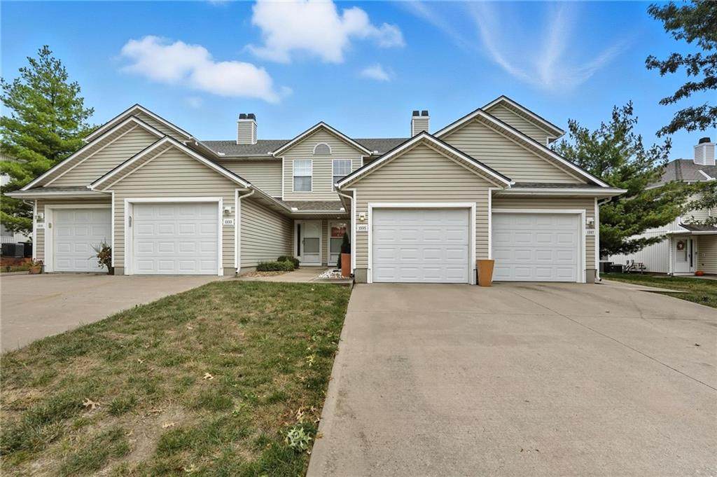 1335 Broadway Circle - Photo 1