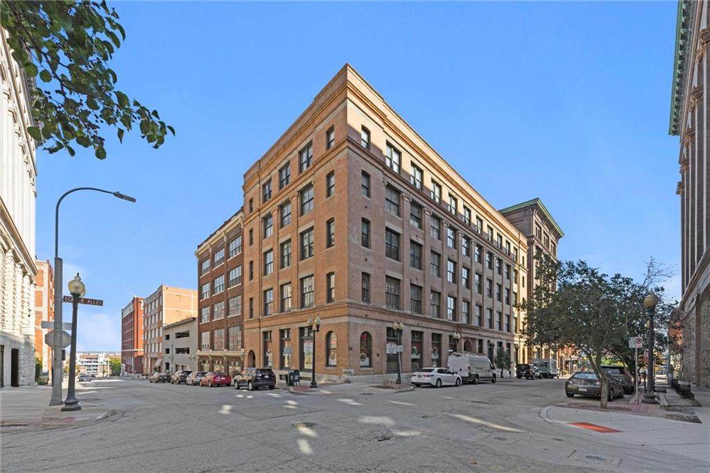 308 8TH Street - Photo 1