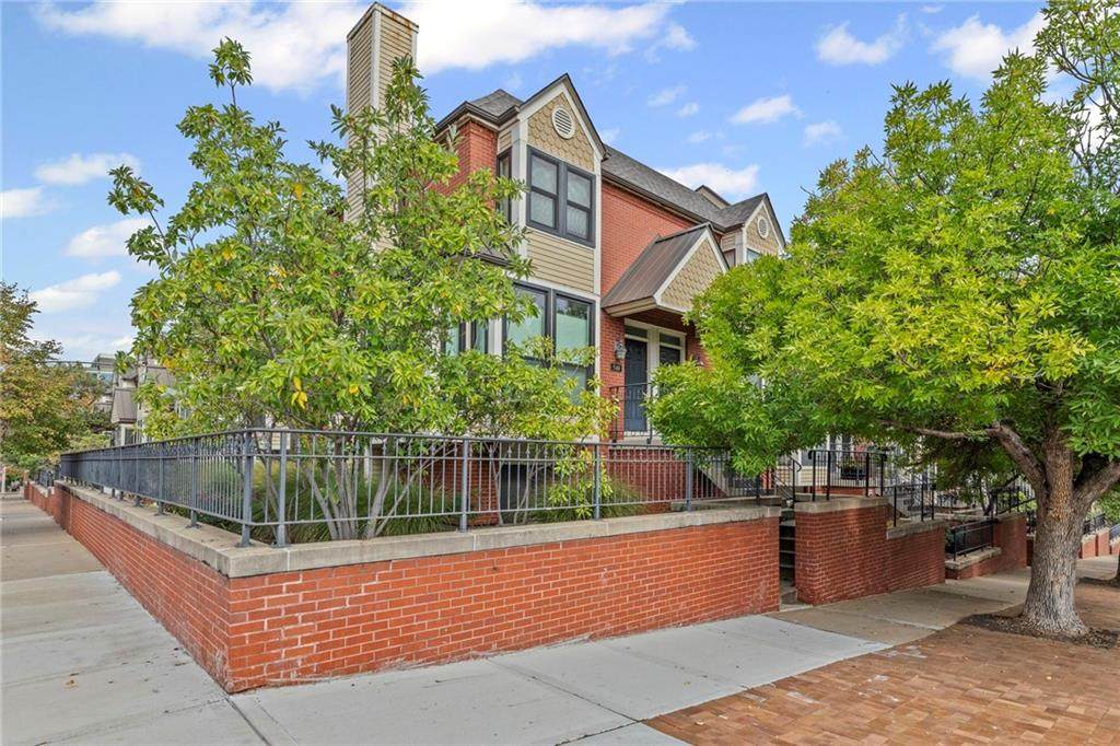 536 10th Street - Photo 1