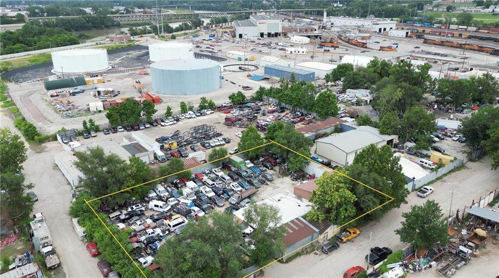 1007 25 Street - Photo 1