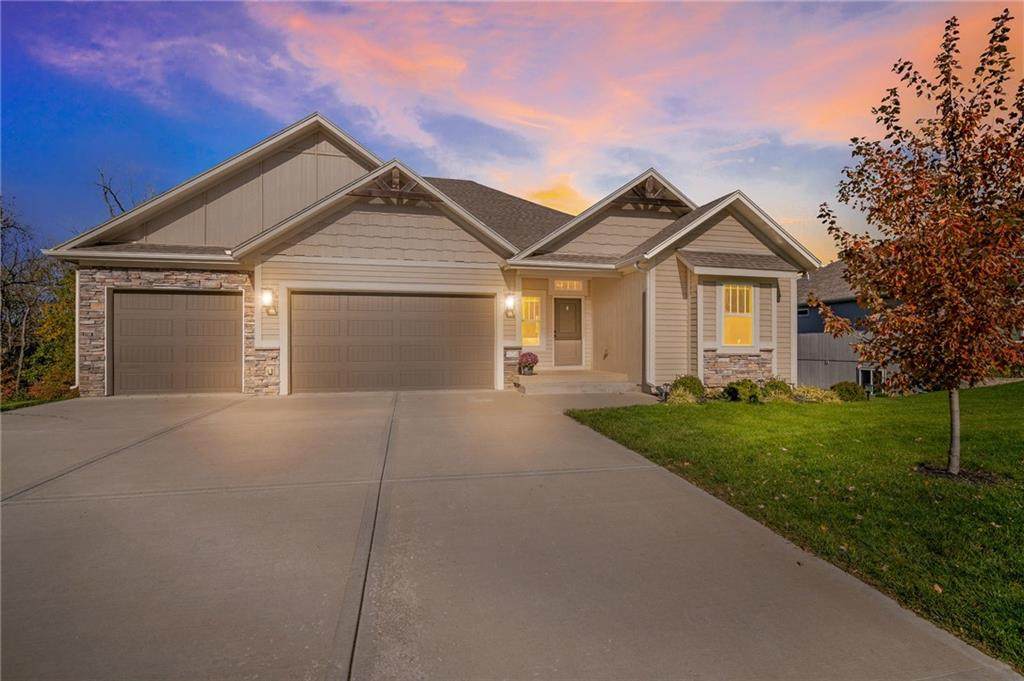 804 Hickory Ridge Drive - Photo 1