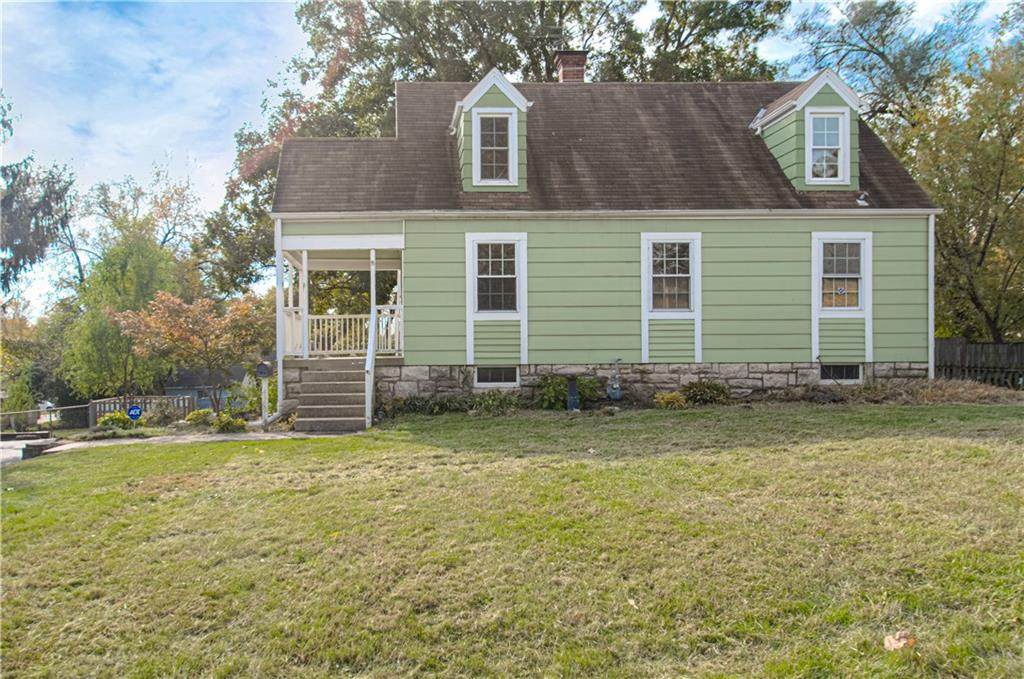 4309 Garfield Avenue - Photo 1