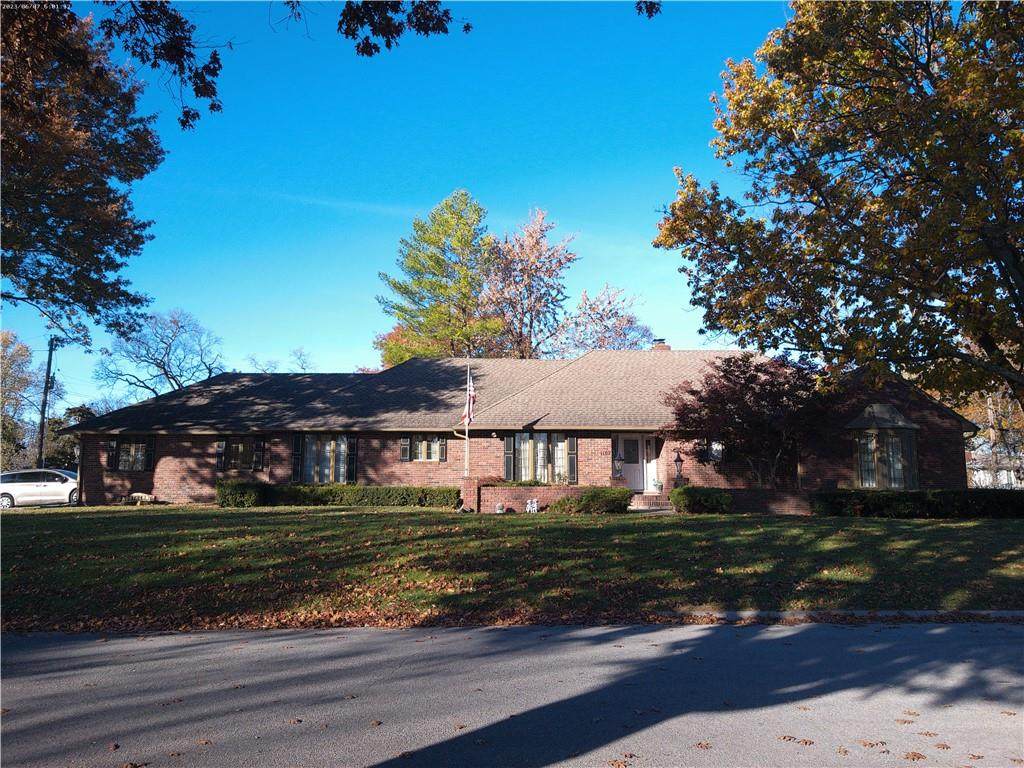 1102 Nakomis Drive - Photo 1