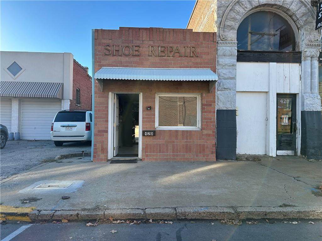 420 Osage Avenue - Photo 1