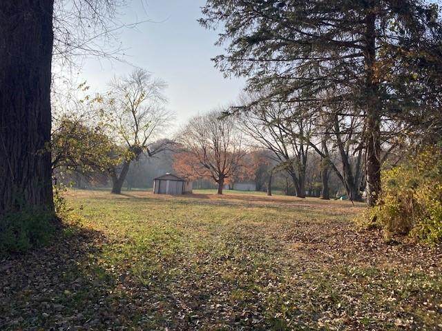 6676 Waukomis Drive - Photo 1