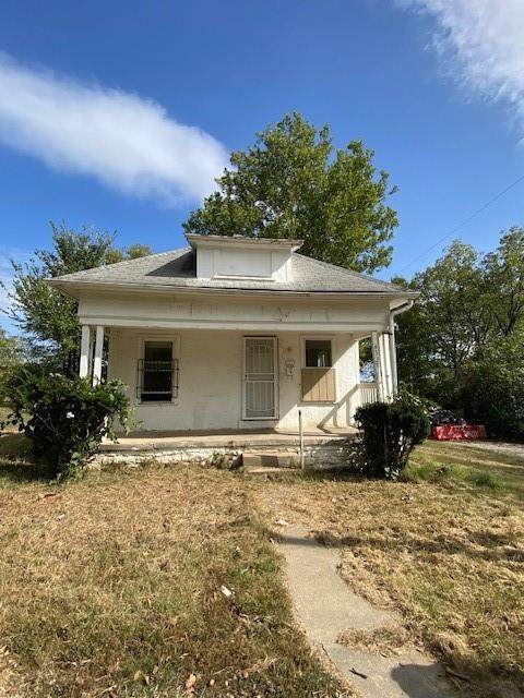 8325 Wabash Avenue - Photo 1