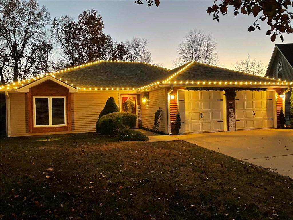 1113 Melanie Street - Photo 1