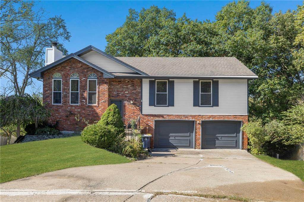 5826 Delta Avenue - Photo 1