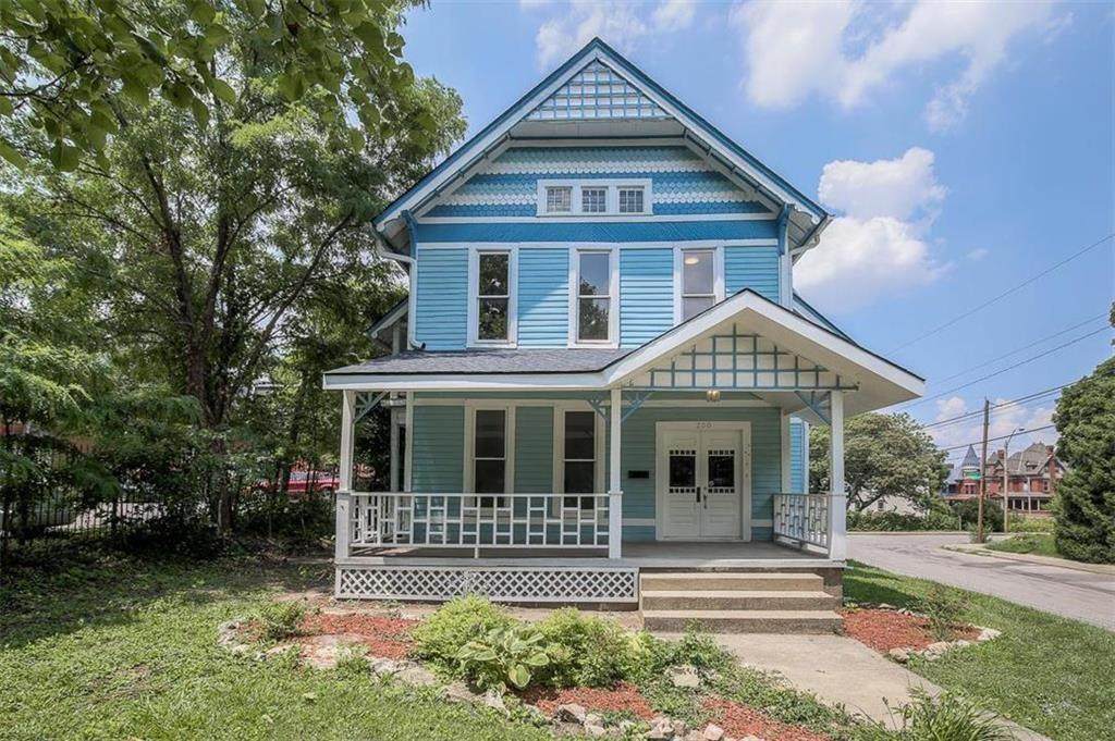 200 Garfield Avenue - Photo 1