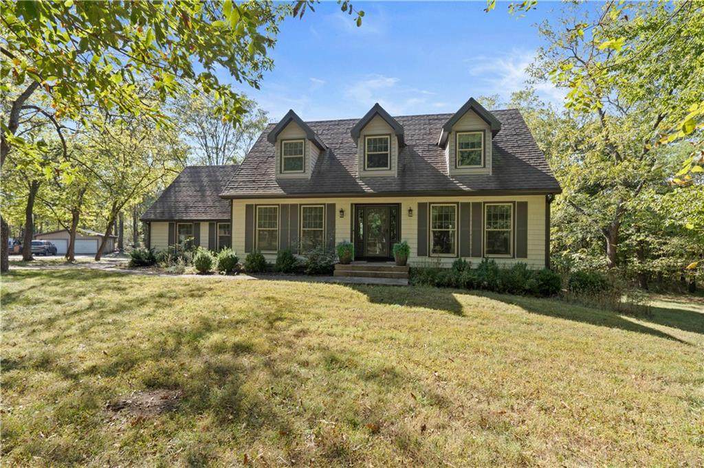 7447 Black Oak Circle - Photo 1