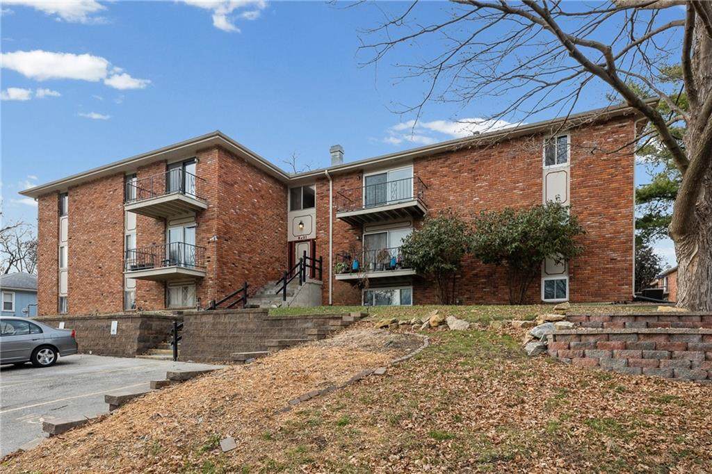 8221 Santa Fe Drive - Photo 1