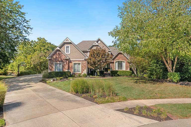 4904 Lewis Drive - Photo 1