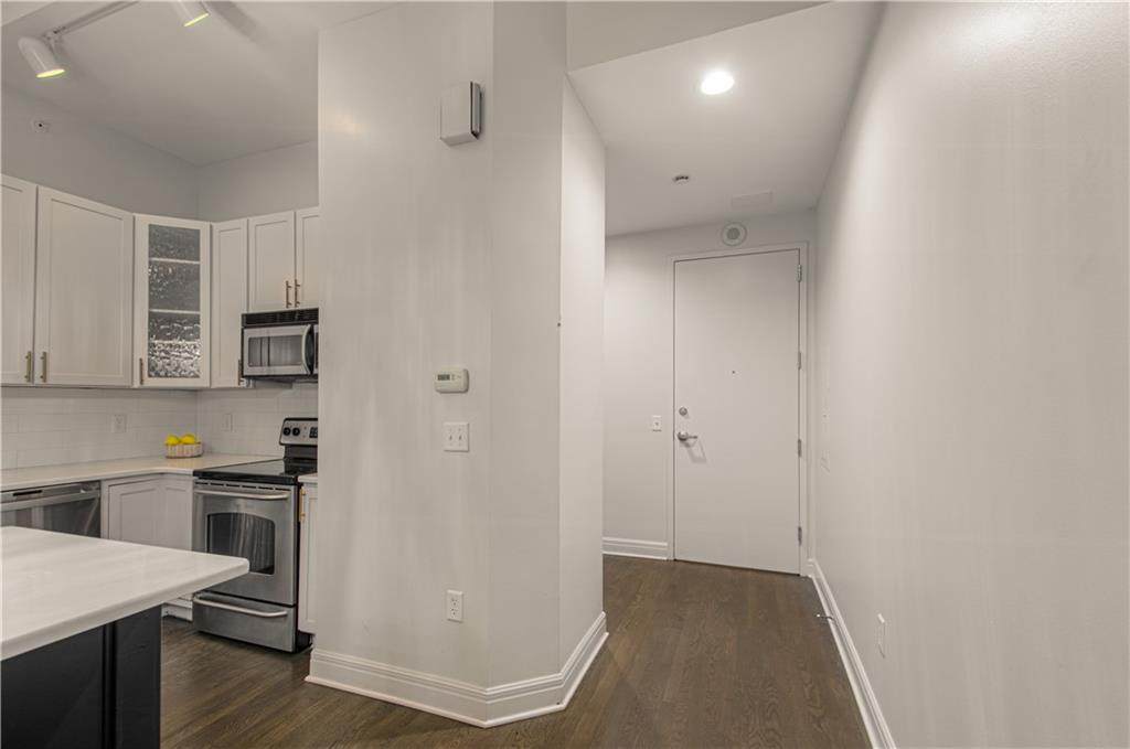 1101 Walnut Street - Photo 1