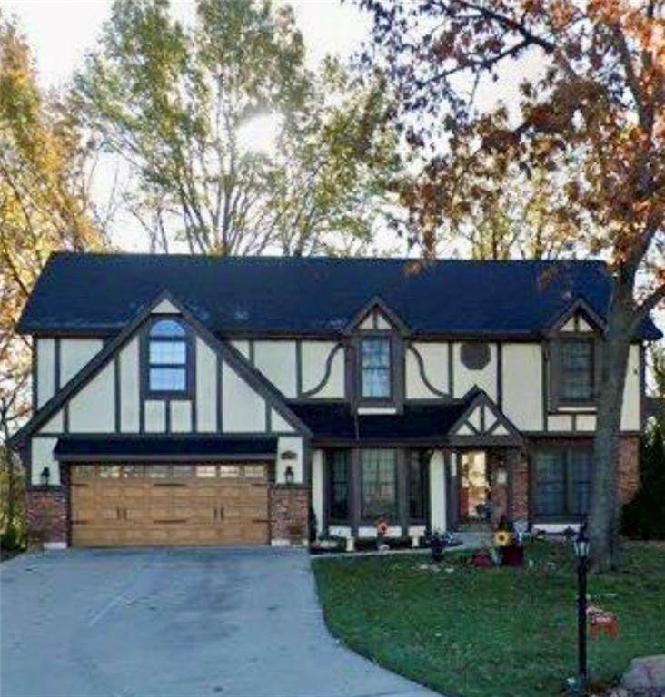 1033 Oxford Court - Photo 1