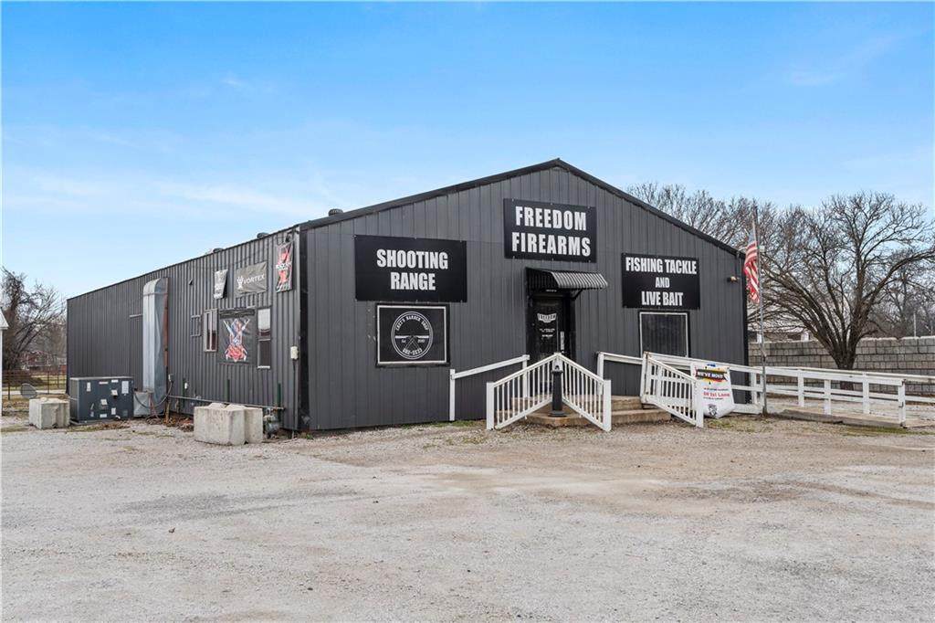 1205 12th Street - Photo 1