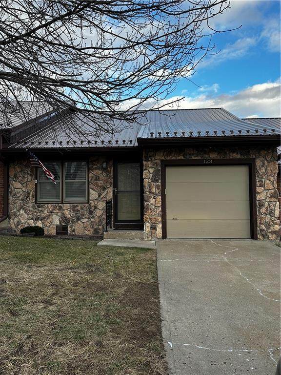 123 Ryans Way - Photo 1