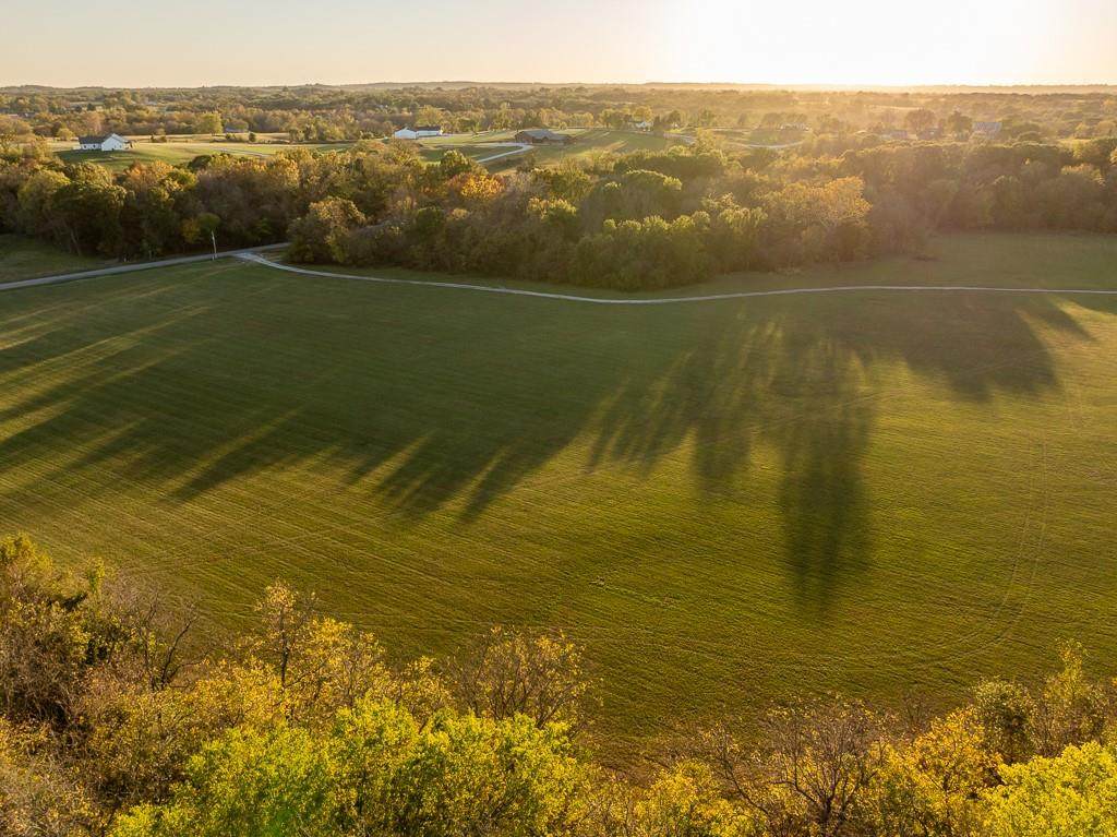 https://bt-photos.global.ssl.fastly.net/heartland/orig_boomver_1_2596109-1.jpg