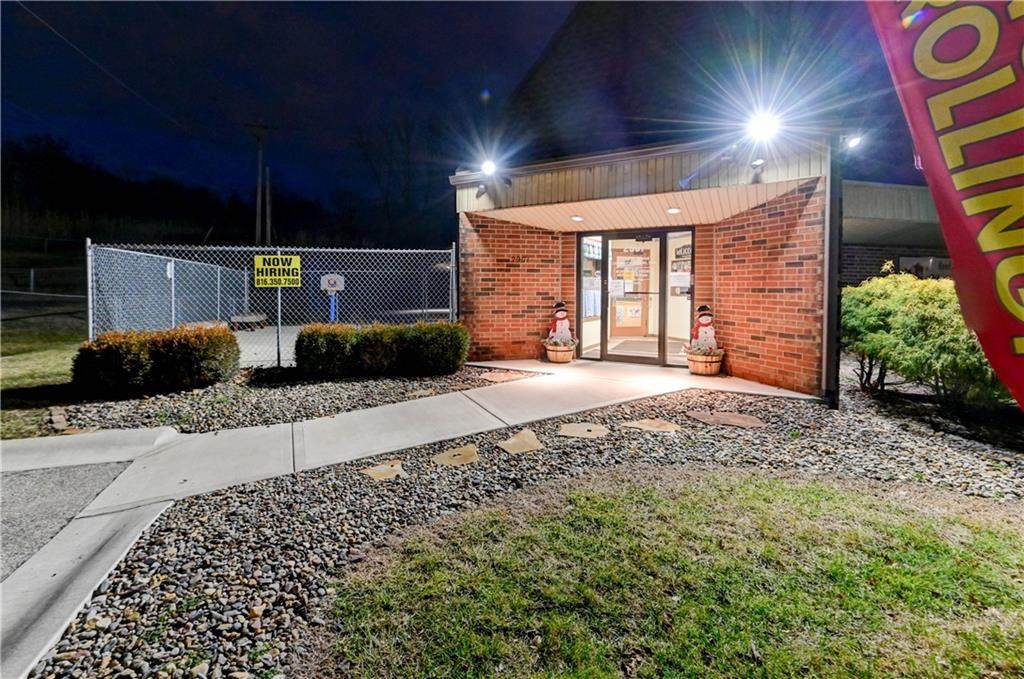 2901 M 291 Frontage Road - Photo 1