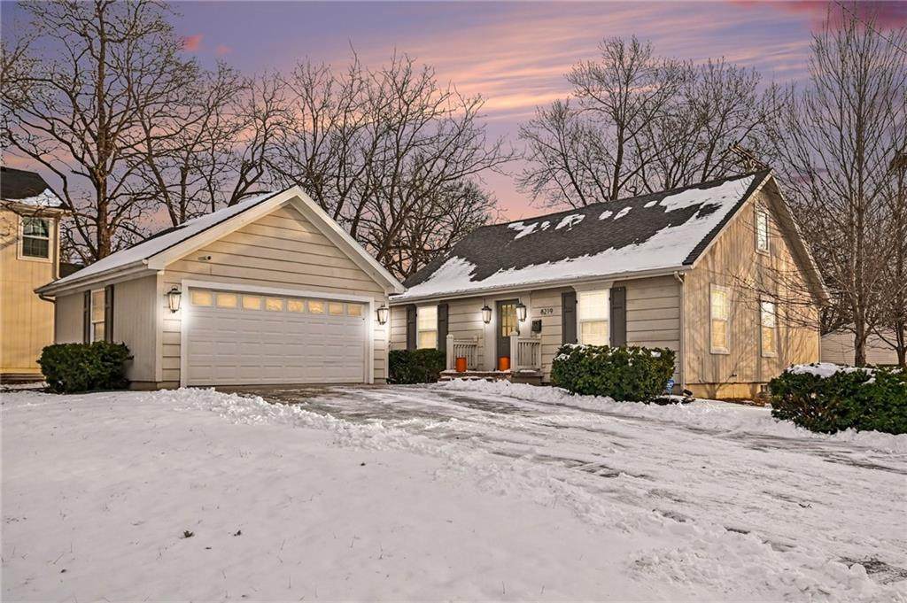 8219 Walnut Street - Photo 1