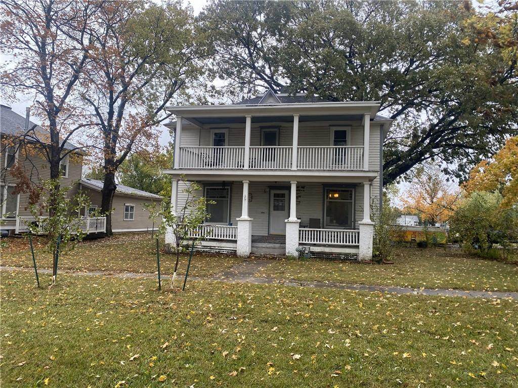 118 7th Street - Photo 1