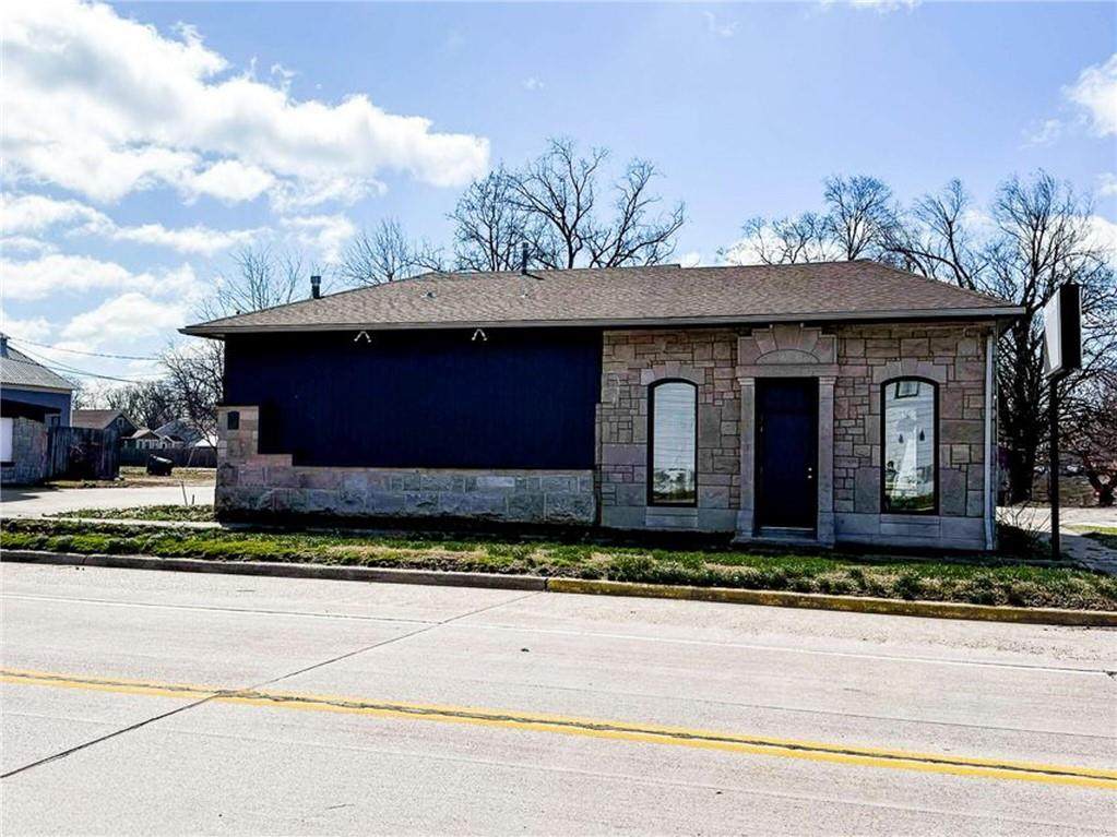 622 6th Street - Photo 1