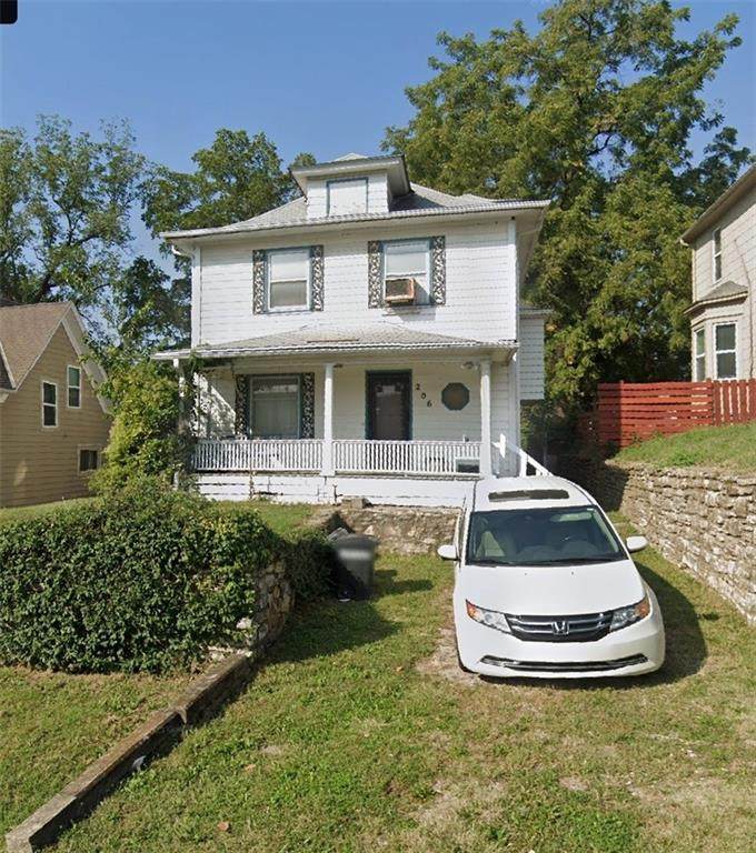 206 21st Street - Photo 1