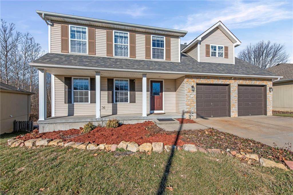 11616 Charlotte Street - Photo 1