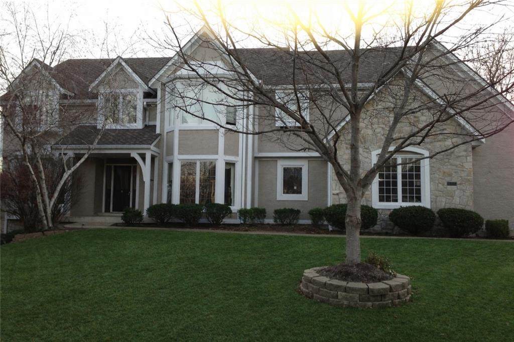 9305 139th Street - Photo 1