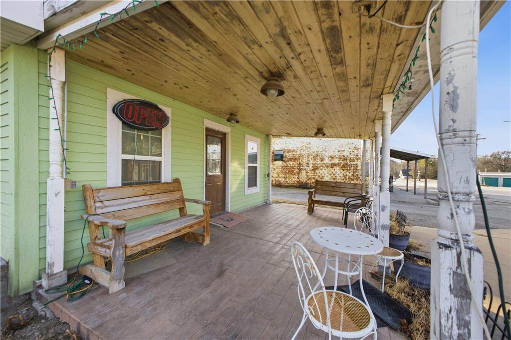 301 Main Street - Photo 1