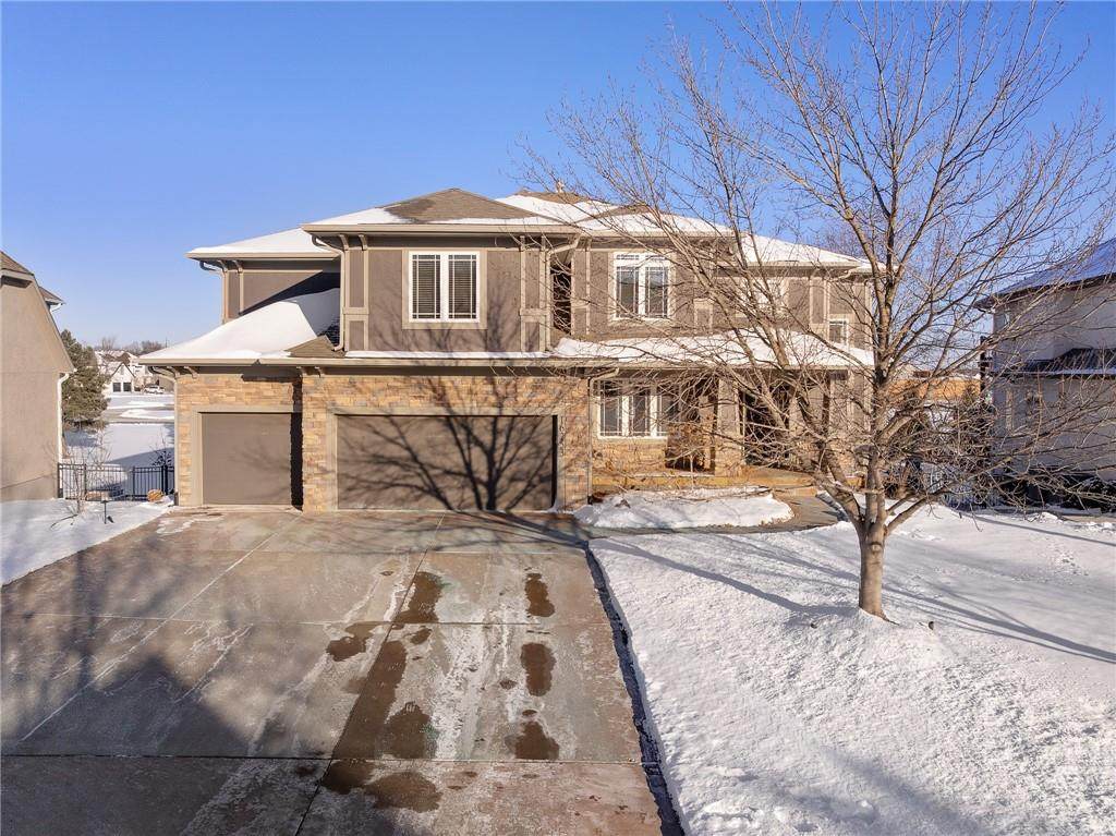 16253 Summertree Lane - Photo 1