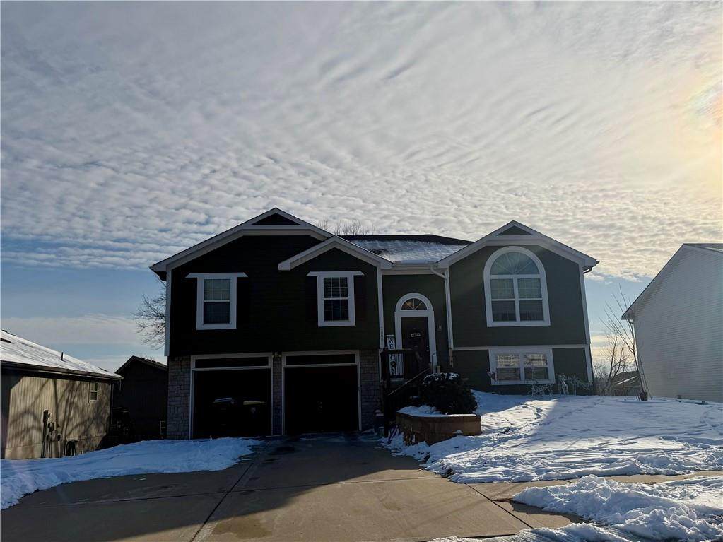 2609 69th Place - Photo 1