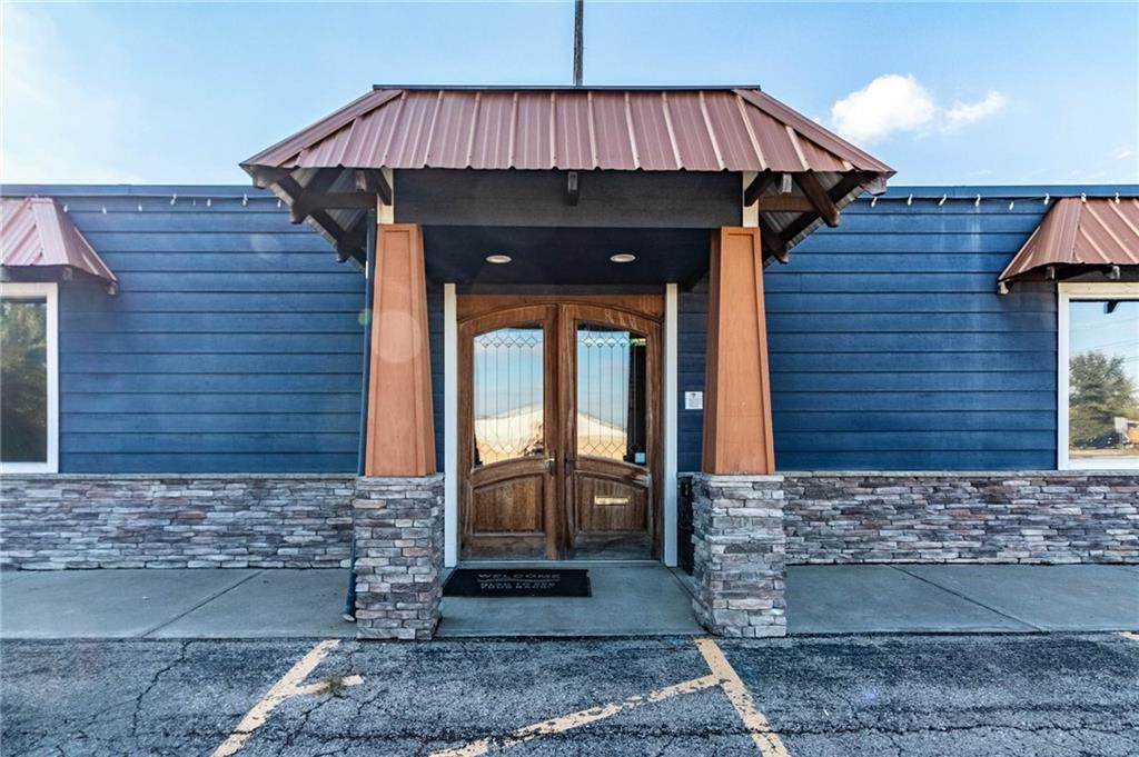 420 Young Avenue - Photo 1