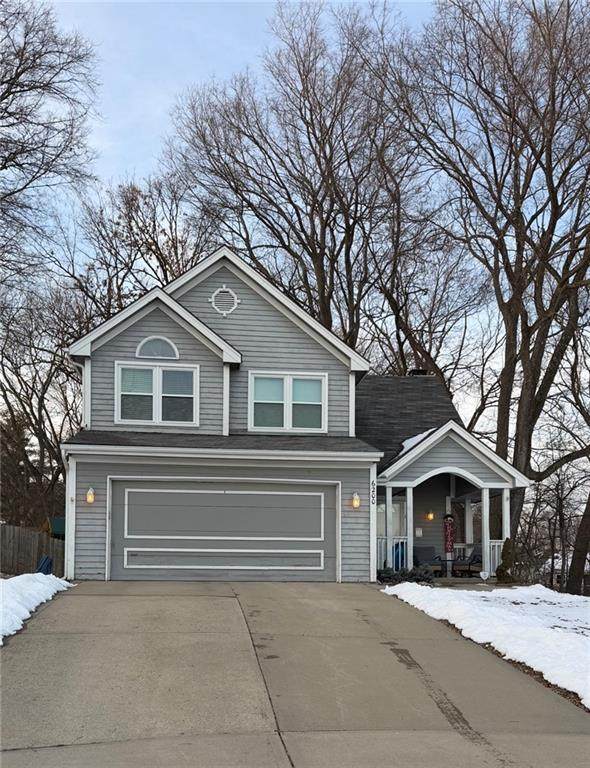 6200 48th Terrace - Photo 1