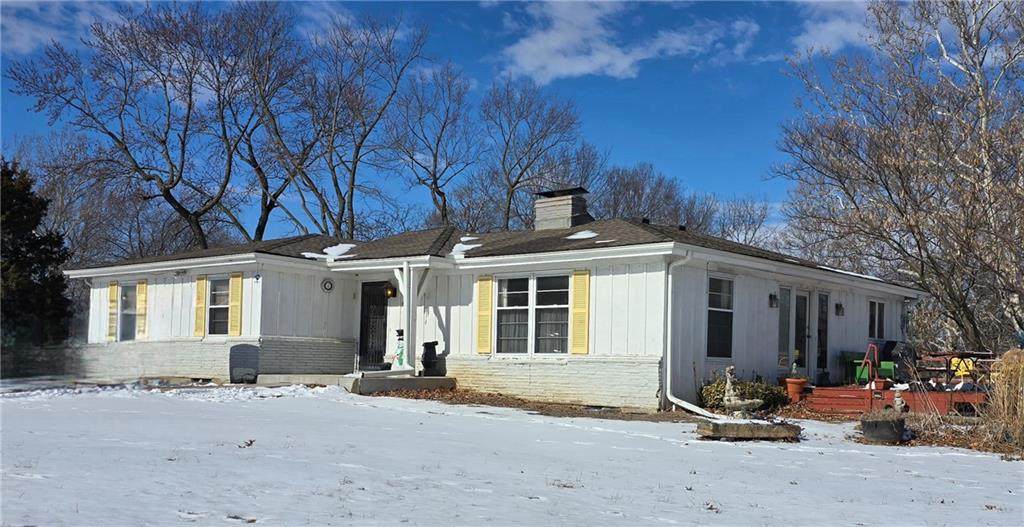 6010 Richards Drive - Photo 1