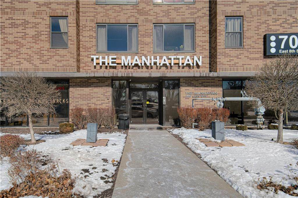 700 8th Street - Photo 1