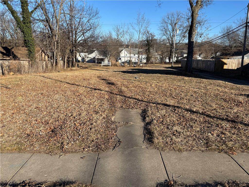 421 Main Street - Photo 1