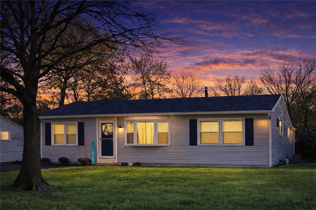 4515 Troost Avenue - Photo 1