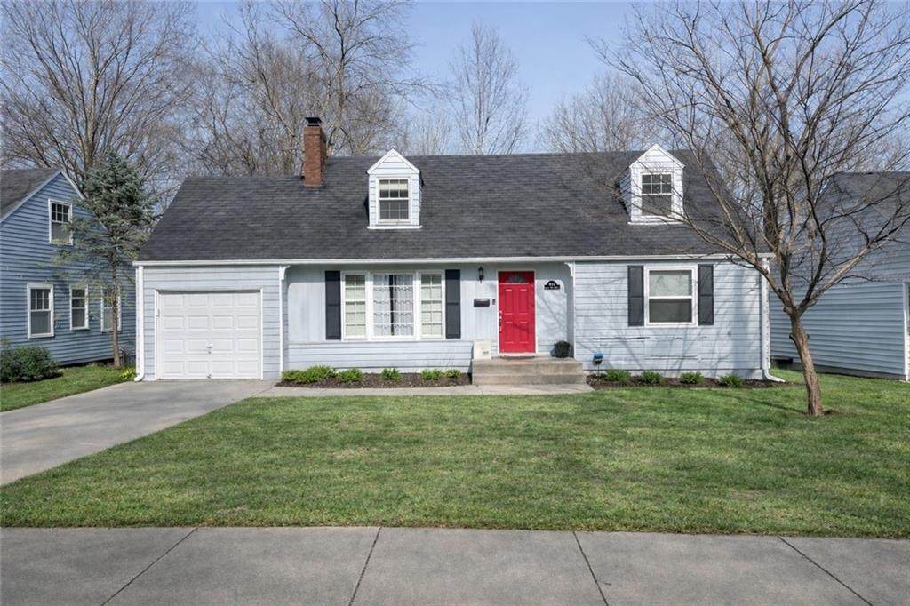 4514 72nd Street - Photo 1