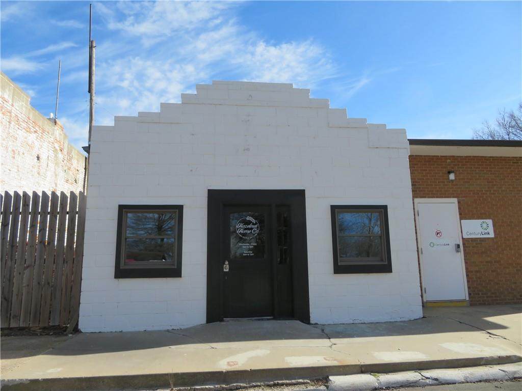 214 Railroad Street - Photo 1