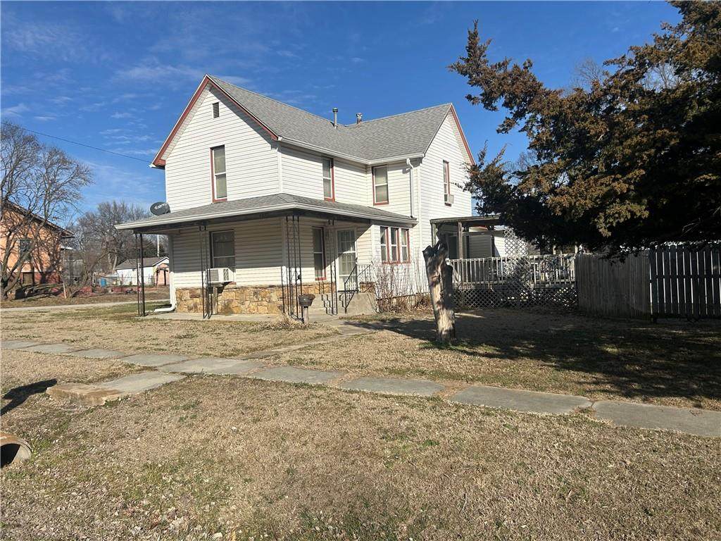 822 Washington Avenue - Photo 1
