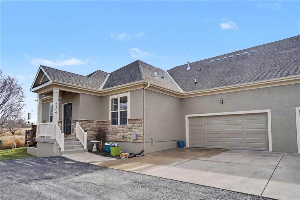 2250 Lake Pointe Drive - Photo 1