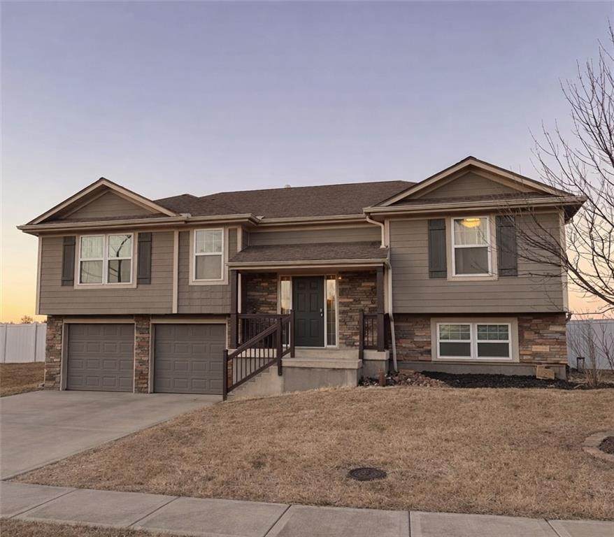 12204 214th Street - Photo 1