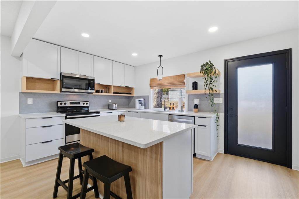 504 Holly Lane - Photo 1