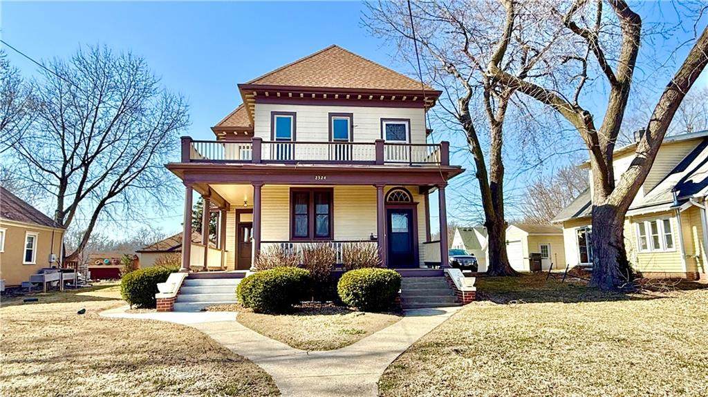 2324 Goff Avenue - Photo 1