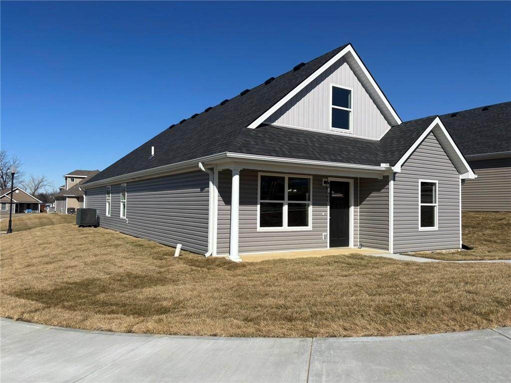 4801 Creek Woods Drive - Photo 1