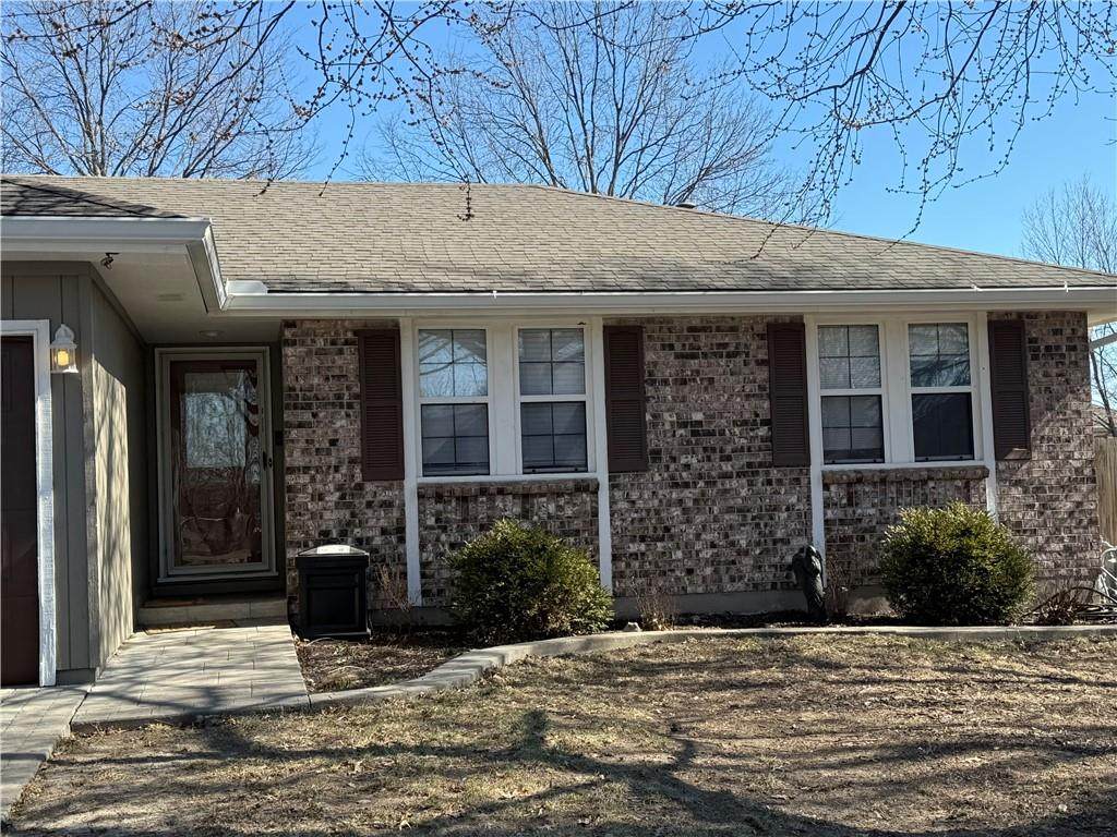 10501 Forest Avenue - Photo 1