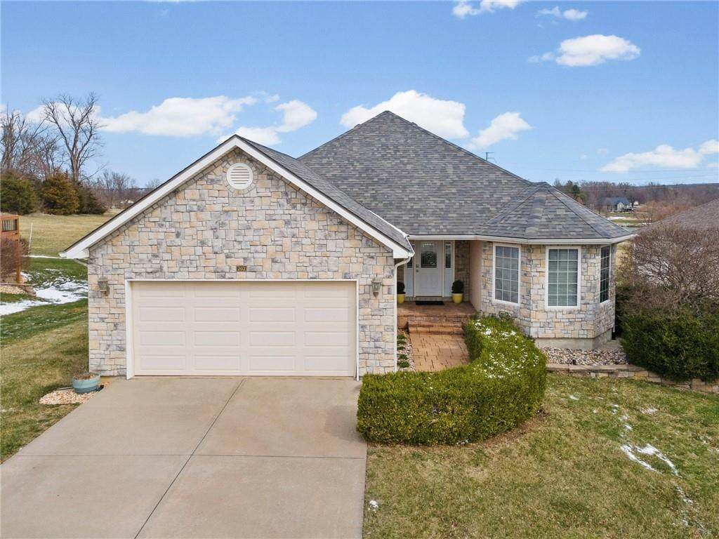 202 Prairie Rose Circle - Photo 1